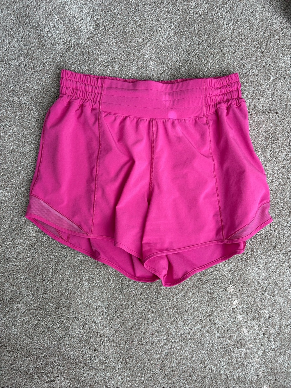 Lululemon Hotty Hot High Rise 4” shorts Sonic Pink